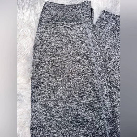 Vuori Heathered Dark Gray Joggers - EUC Medium - Picture 2 of 6